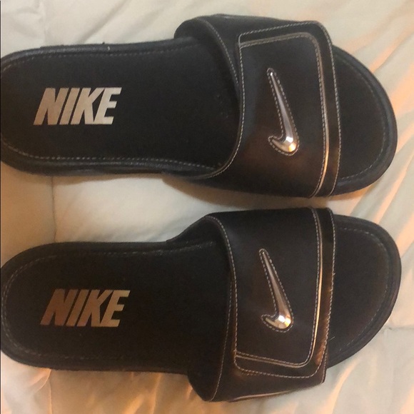nike slides mens cushion